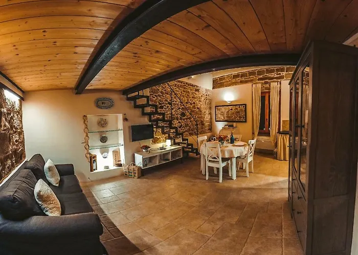 Hillary\'S Loft